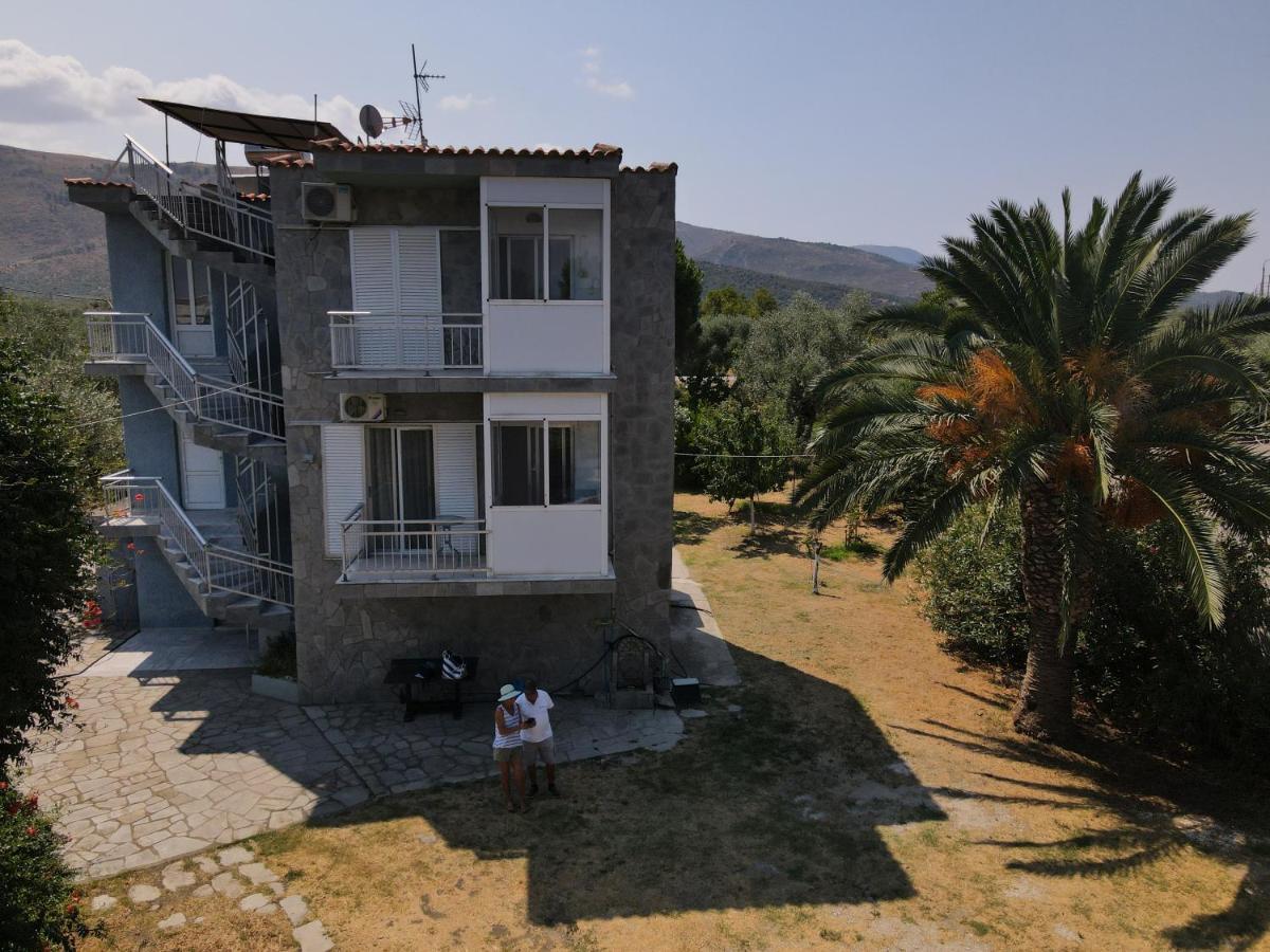 Pension Lakis Prínos Esterno foto