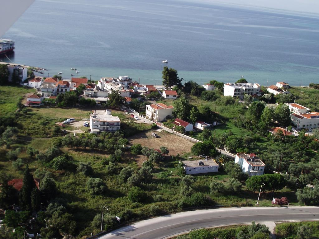 Pension Lakis Prínos Esterno foto